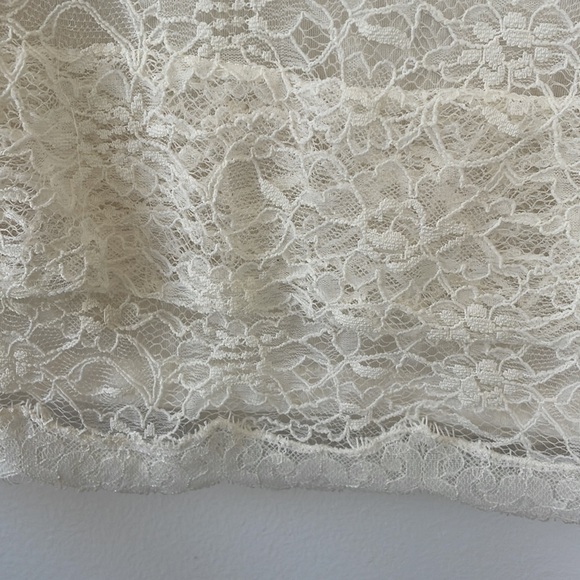 Ann Taylor Size Small lined lace top with tie back - Picture 5 of 7